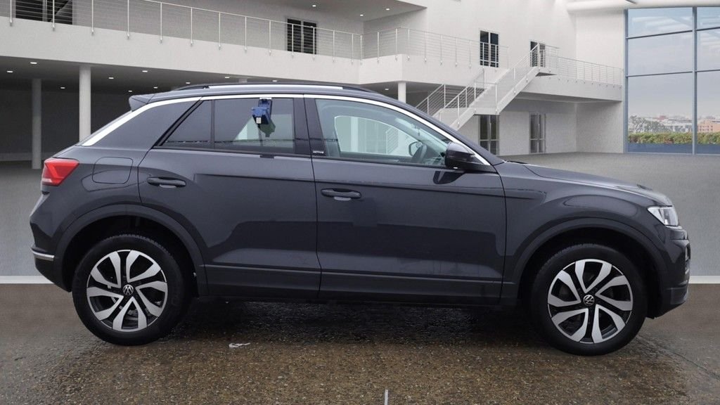 Used Volkswagen T-Roc 2021 for sale - 76356617: Photo 5