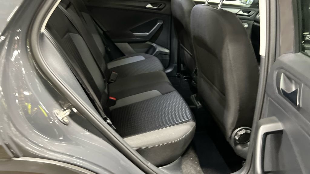 Used Volkswagen T-Roc 2021 for sale - 76356617: Photo 8