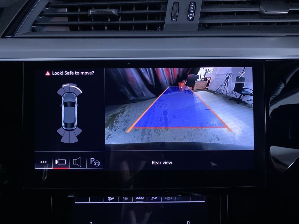 Used Audi e-tron 2022 for sale - 76396115: Photo 24