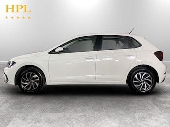 Used Volkswagen Polo 2024 for sale - 79104081: Photo