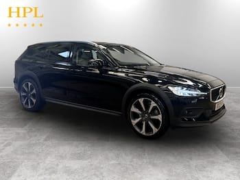 Used Volvo V60 Cross Country 2021 for sale - 79643084: Photo