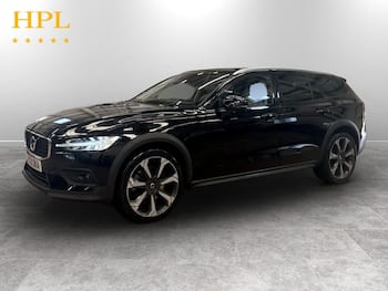 Used Volvo V60 Cross Country 2021 for sale - 79643084: Photo