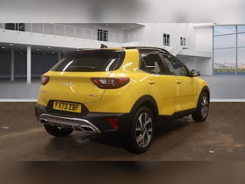 Used Kia Stonic 2023 for sale - 76280099: Photo 4