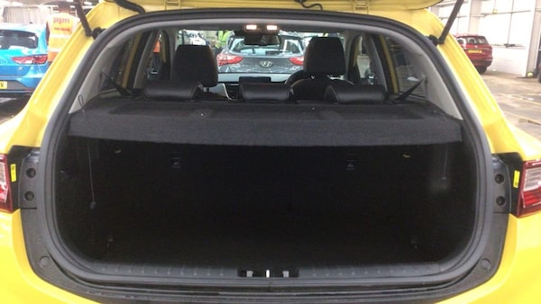 Used Kia Stonic 2023 for sale - 76280099: Photo 7