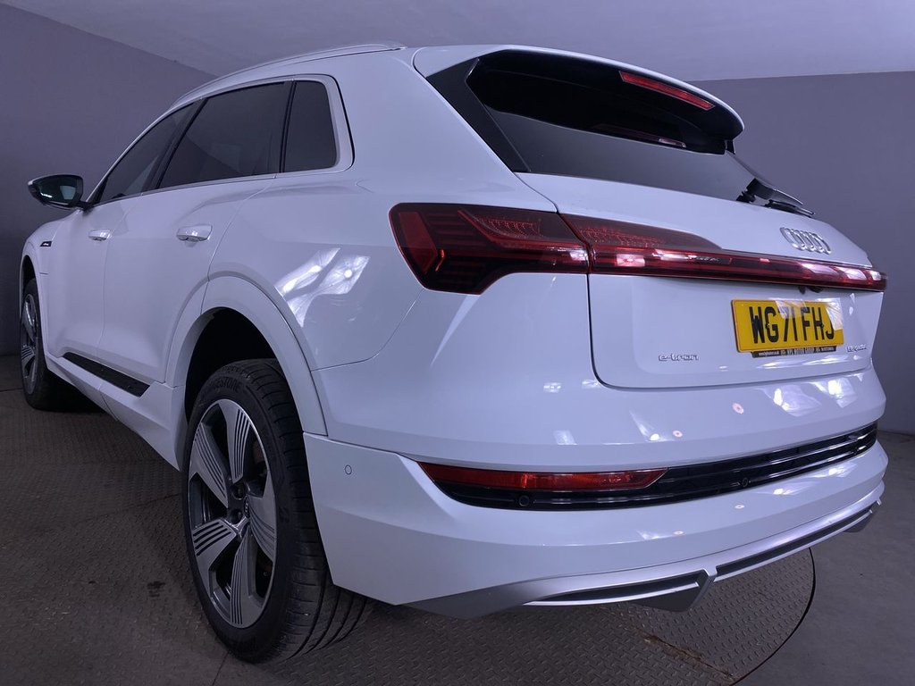 Used Audi e-tron 2021 for sale - 77250173: Photo 14