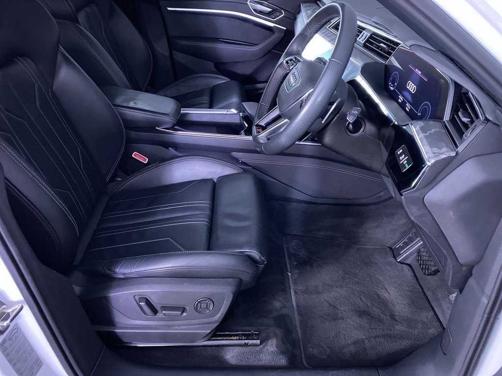 Used Audi e-tron 2021 for sale - 77250173: Photo 15