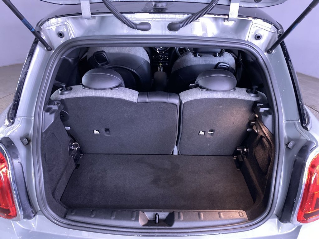 Used MINI Electric Hatch 2022 for sale - 76820253: Photo 13