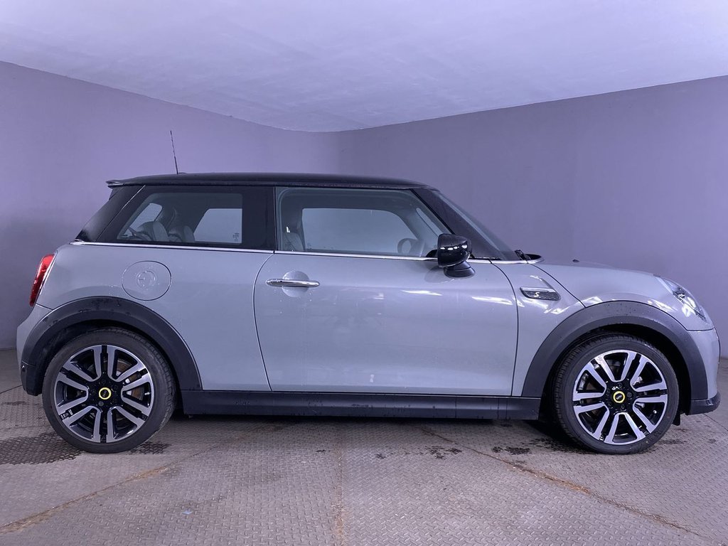 Used MINI Electric Hatch 2022 for sale - 76820253: Photo 9