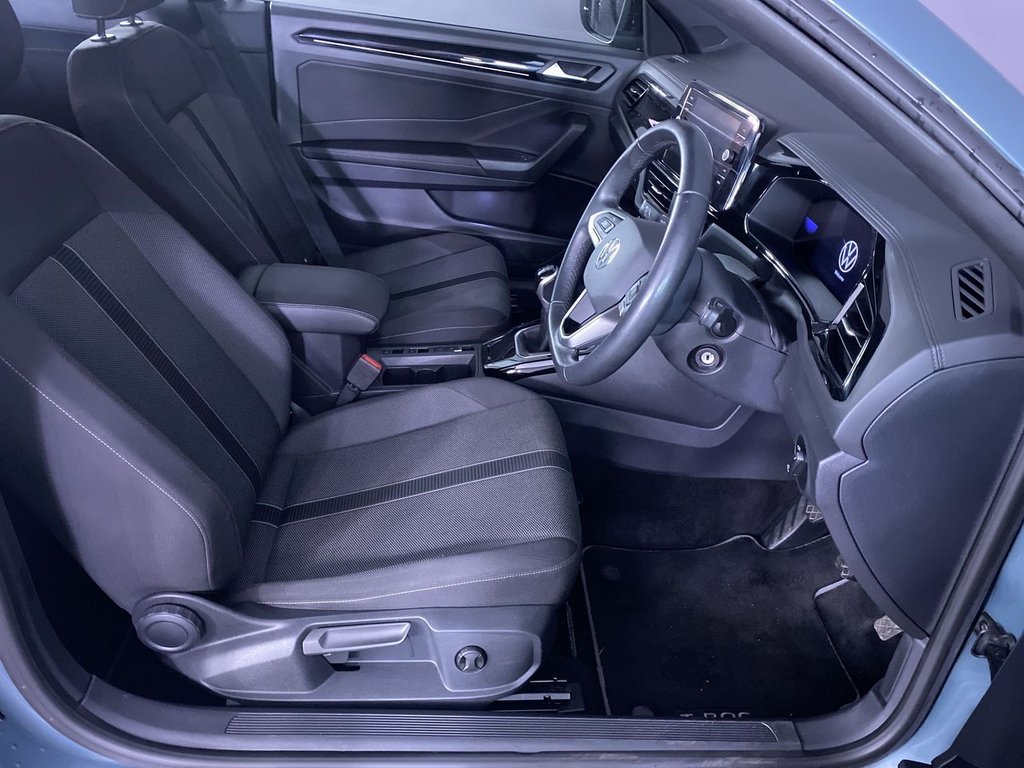 Used Volkswagen T-Roc 2022 for sale - 76632407: Photo 15