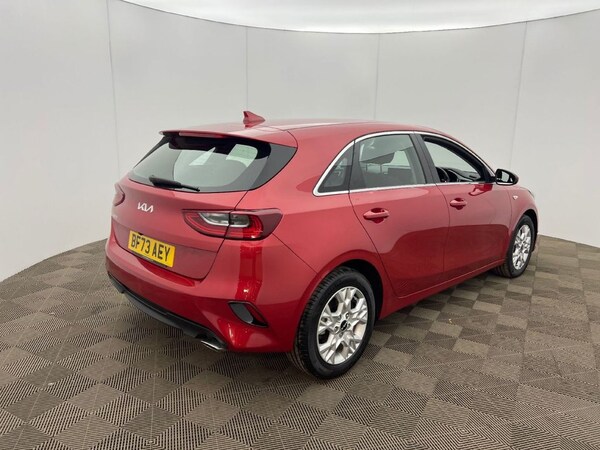 Used Kia Ceed 2023 for sale - 76235926: Photo 2