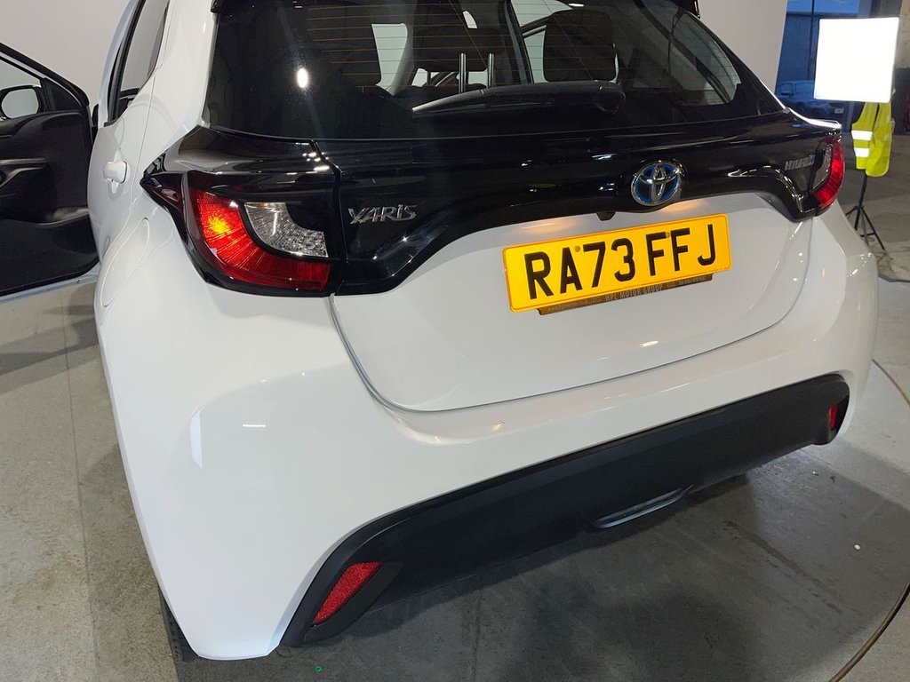 Used Toyota Yaris 2024 for sale - 77463563: Photo 13
