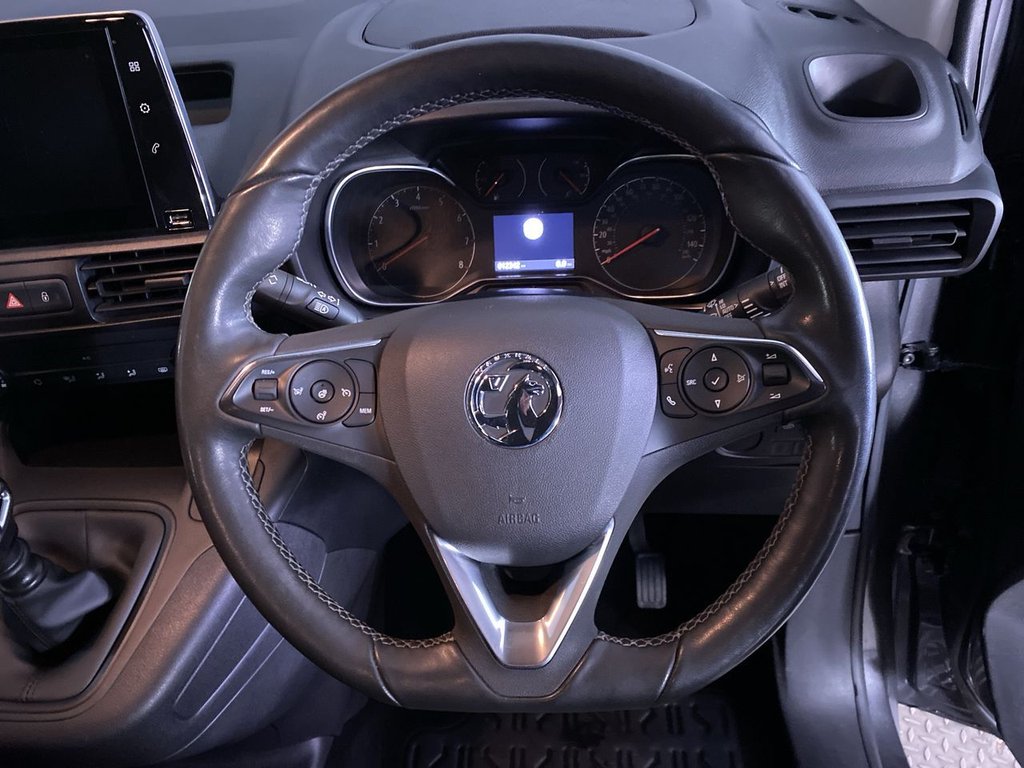 Used Vauxhall Combo Life 2022 for sale - 76546804: Photo 16