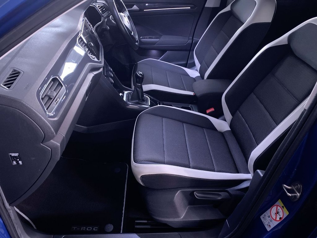 Used Volkswagen T-Roc 2018 for sale - 75912195: Photo 17