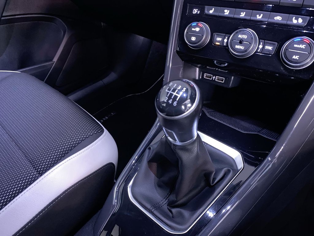 Used Volkswagen T-Roc 2018 for sale - 75912195: Photo 21