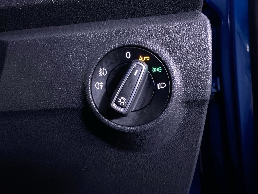 Used Volkswagen T-Roc 2018 for sale - 75912195: Photo 24