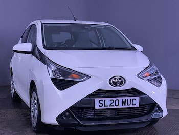 Used Toyota AYGO 2020 for sale - 76962210: Photo