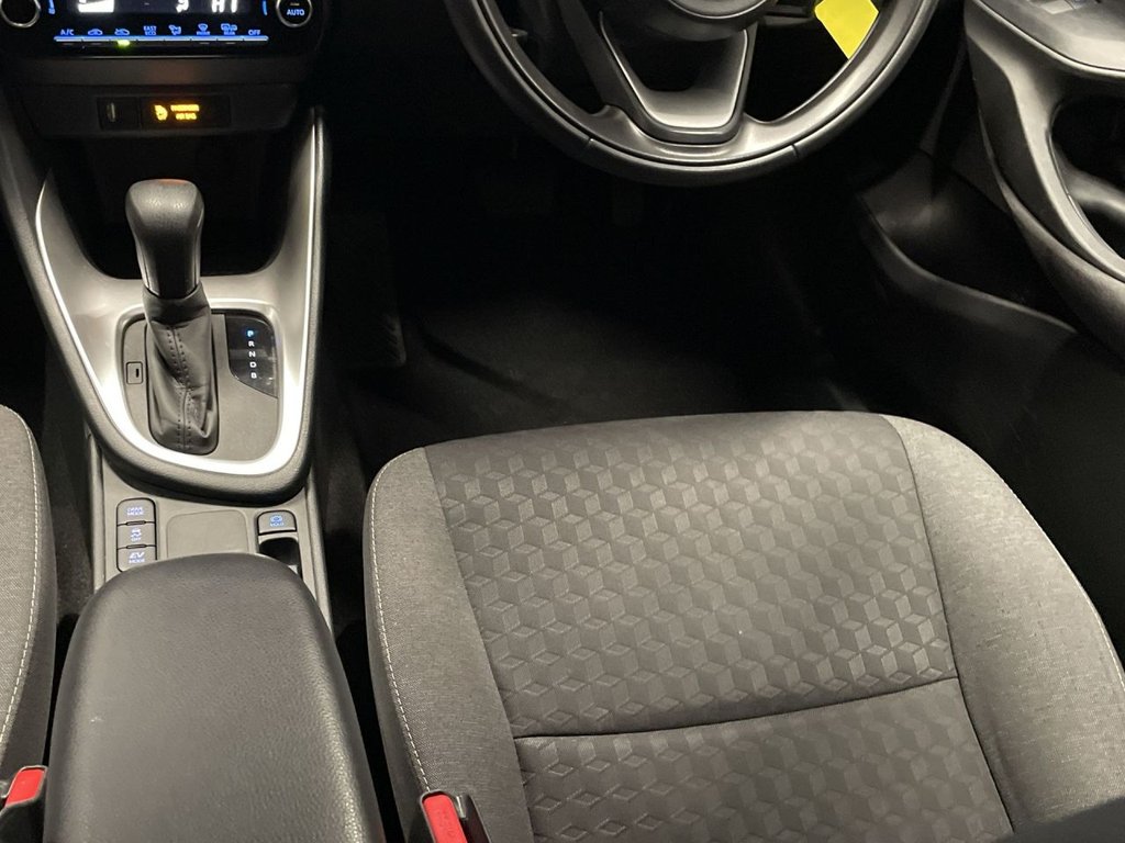 Used Toyota Yaris 2024 for sale - 77719420: Photo 15