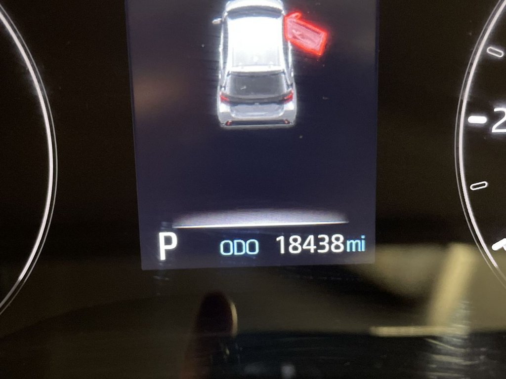 Used Toyota Yaris 2024 for sale - 77719420: Photo 24