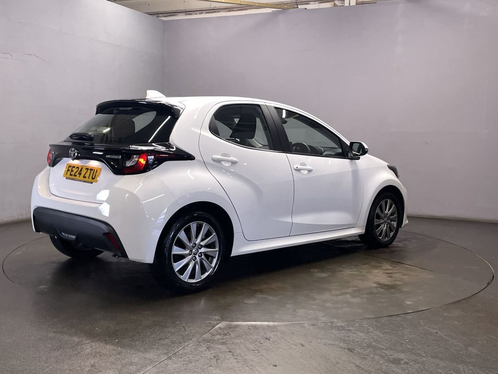 Used Toyota Yaris 2024 for sale - 77719420: Photo 8