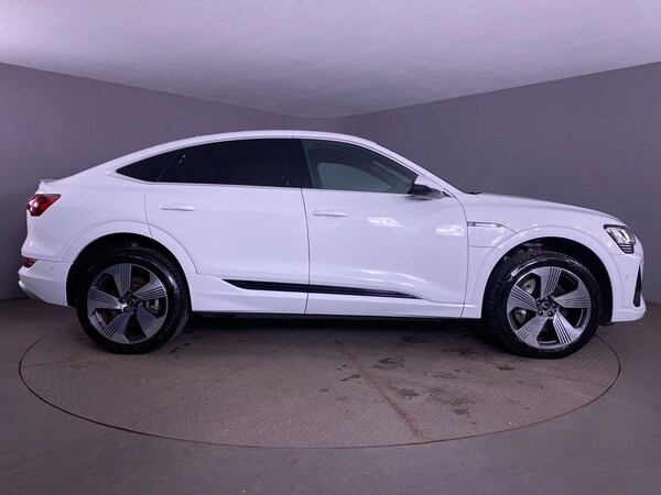 Used Audi e-tron 2022 for sale - 76210404: Photo 16