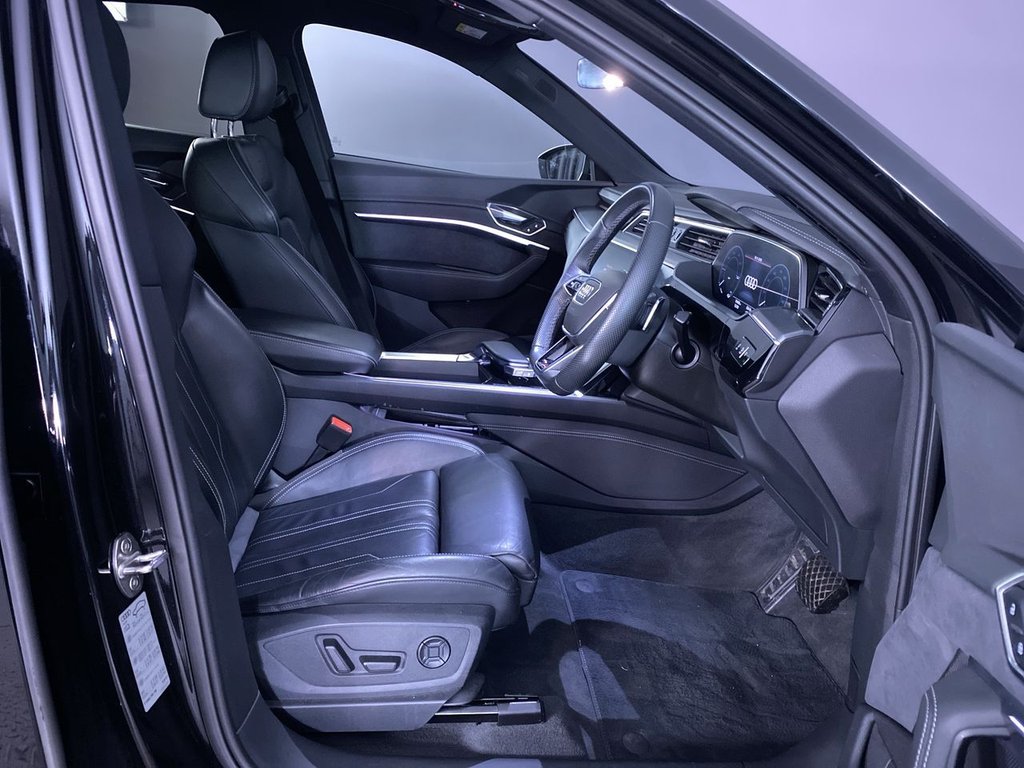 Used Audi e-tron 2022 for sale - 76496689: Photo 15