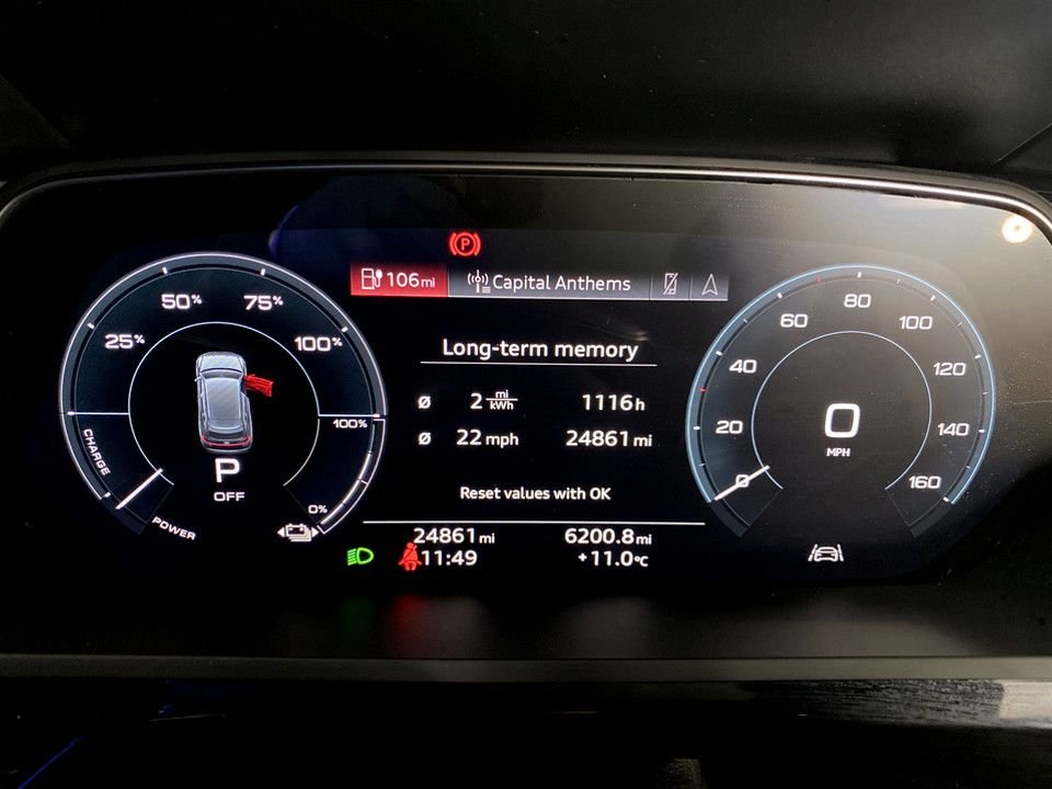 Used Audi e-tron 2023 for sale - 77655061: Photo 13