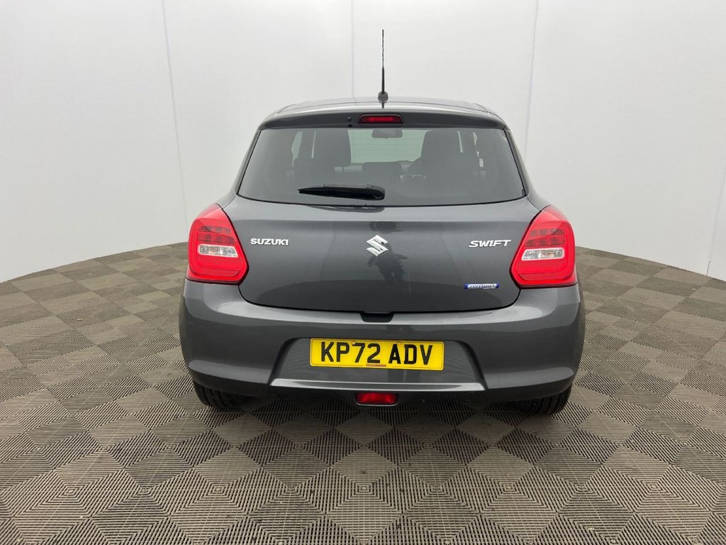 Used Suzuki Swift 2022 for sale - 76985735: Photo 4