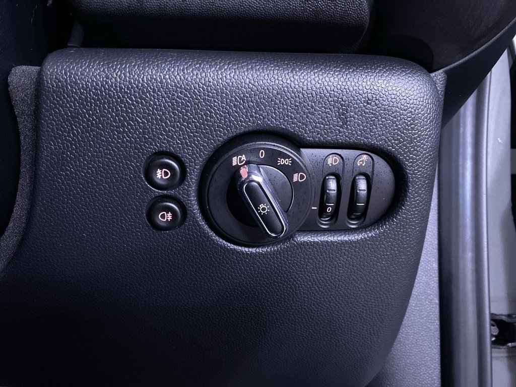 Used MINI Hatch 2019 for sale - 76783912: Photo 23