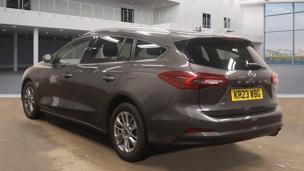 Used Ford Focus 2023 for sale - 76417522: Photo 3