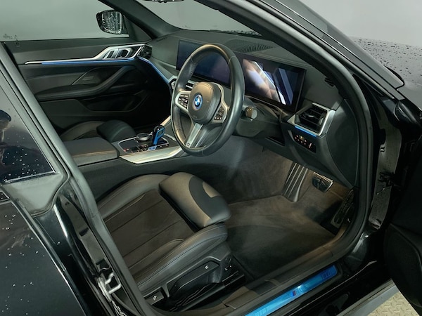 Used BMW i4 2022 for sale - 75122522: Photo 15