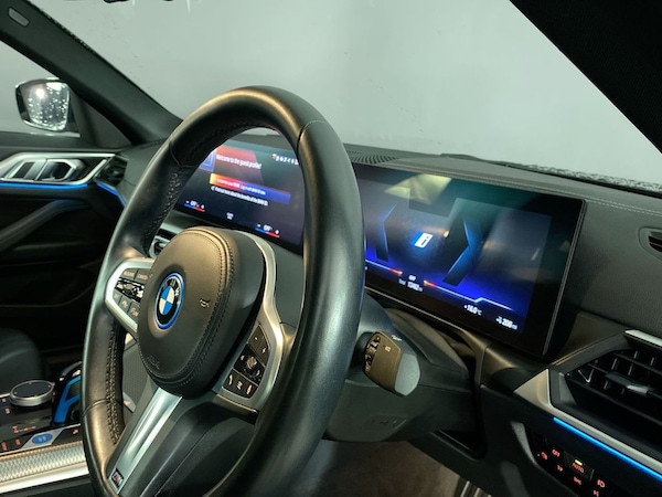 Used BMW i4 2022 for sale - 75122522: Photo 16