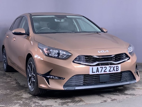 Used Kia Ceed 2023 for sale - 75653648: Photo 1