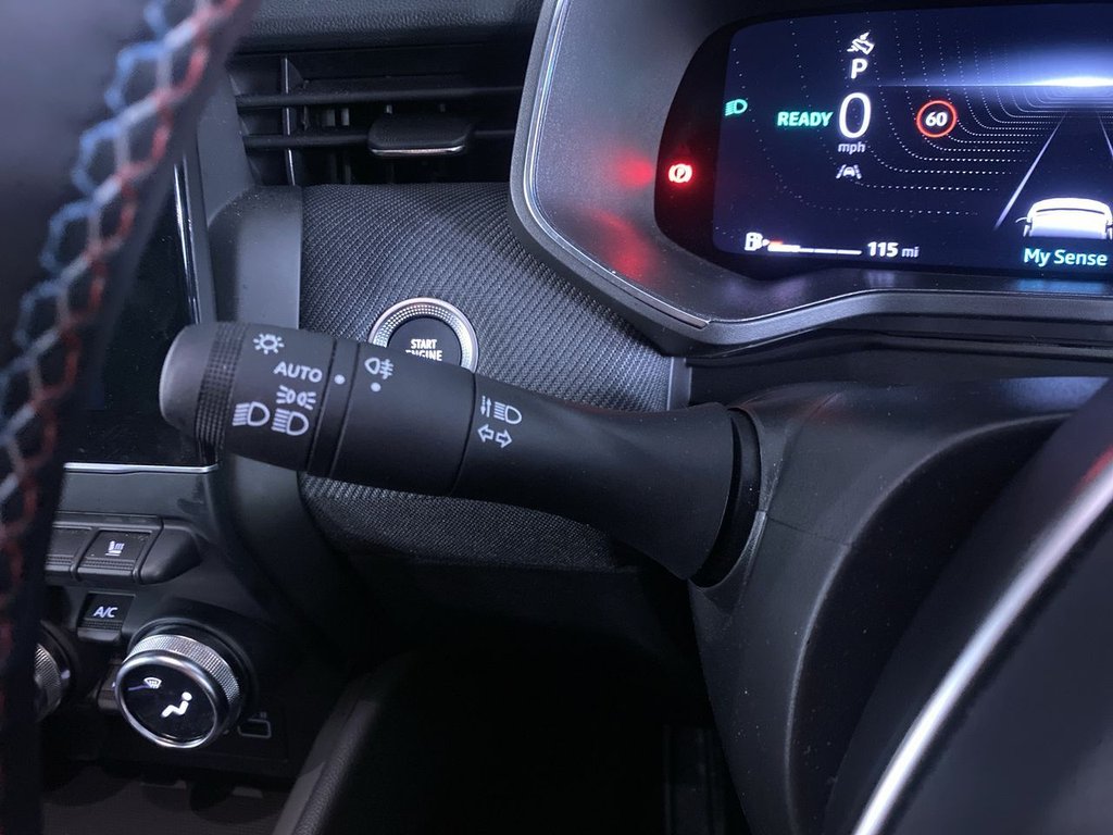 Used Renault Clio 2025 for sale - 76570352: Photo 23