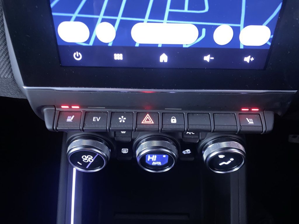 Used Renault Clio 2025 for sale - 76570352: Photo 25