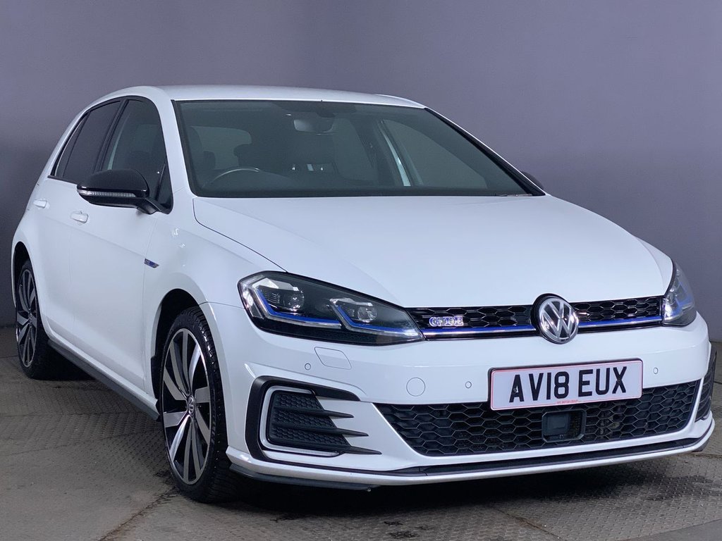 Used Volkswagen Golf 2018 for sale - 76119316: Photo 1