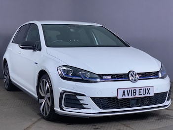 Volkswagen - Golf