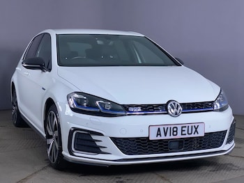 Used Volkswagen Golf 2018 for sale - 76119316: Photo 2