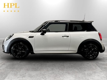 Used MINI Hatch 2024 for sale - 79384811: Photo