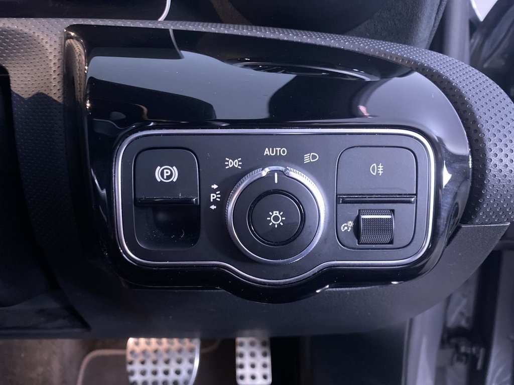 Used Mercedes-Benz A-Class 2019 for sale - 76345933: Photo 23