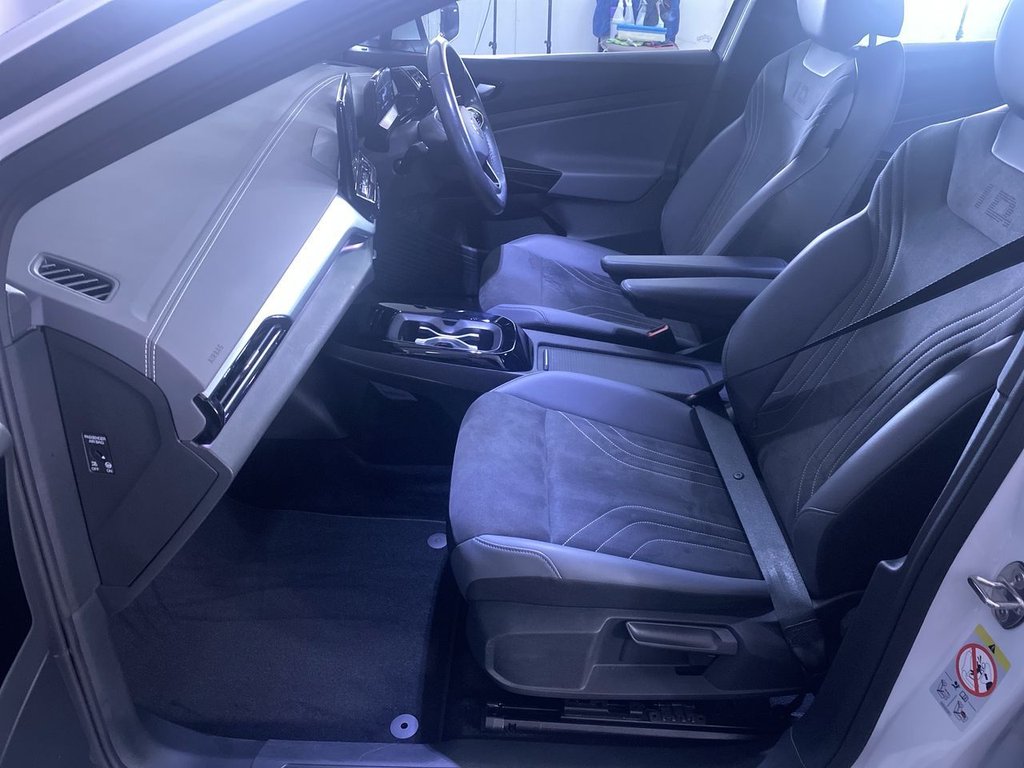 Used Volkswagen ID.4 2023 for sale - 76454378: Photo 17