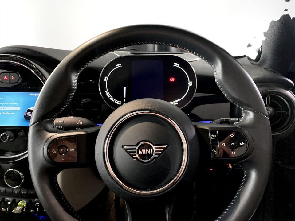 Used MINI Electric Hatch 2023 for sale - 77990854: Photo 13
