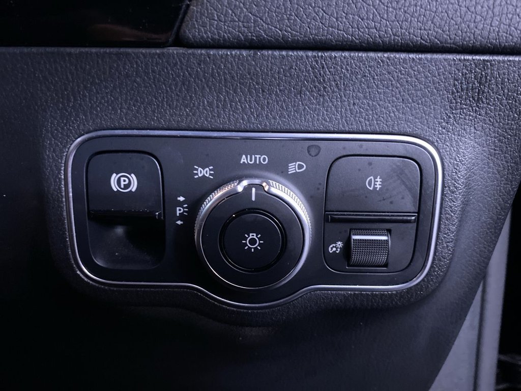 Used Mercedes-Benz EQA 2021 for sale - 76623289: Photo 23