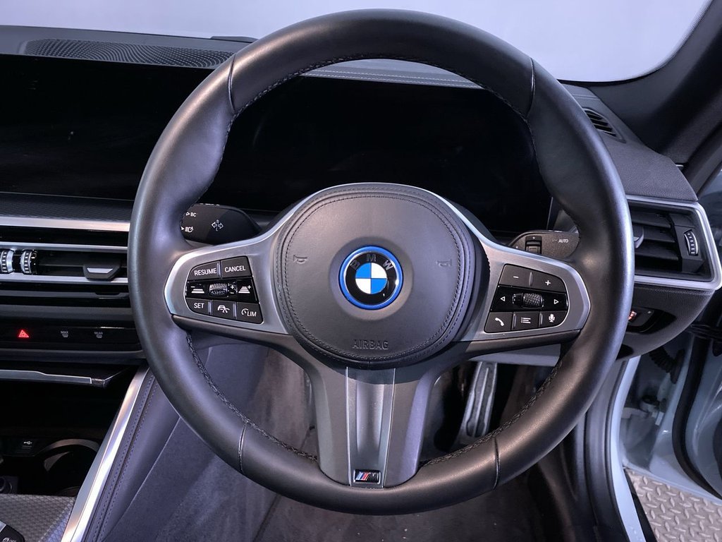 Used BMW i4 2022 for sale - 77302365: Photo 23