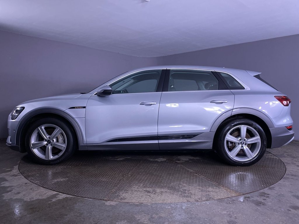 Used Audi e-tron 2022 for sale - 78068308: Photo 5