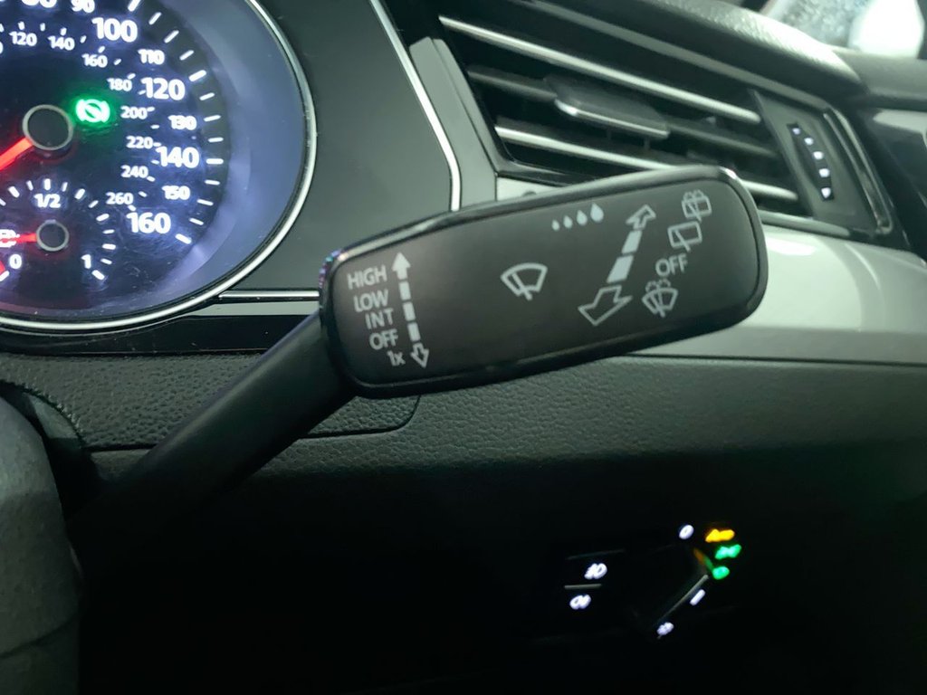 Used Volkswagen Passat 2021 for sale - 76410330: Photo 21