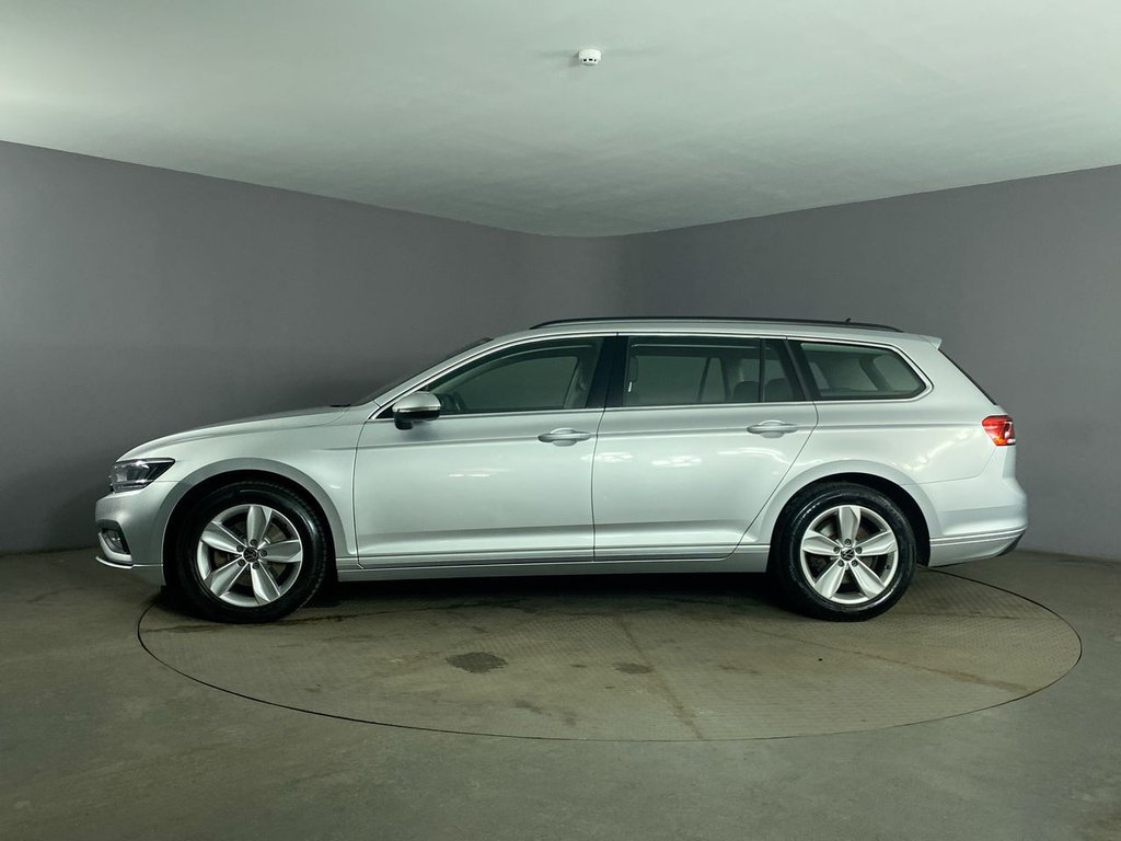 Used Volkswagen Passat 2021 for sale - 76410330: Photo 5