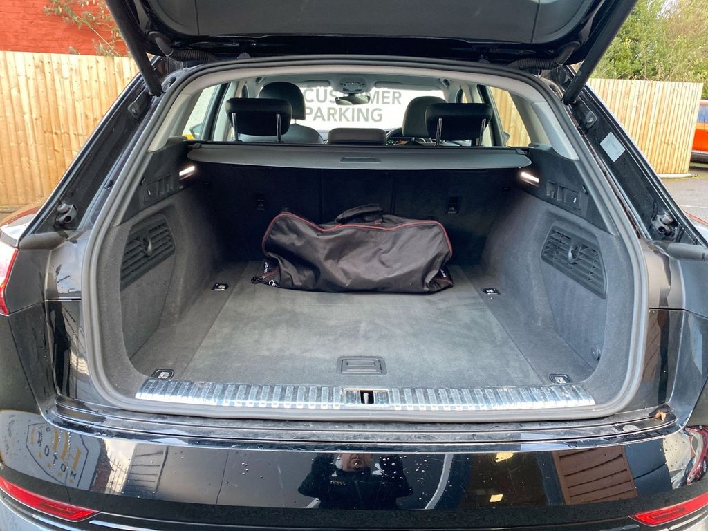 Used Audi e-tron 2021 for sale - 77355660: Photo 5