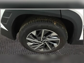 Used Hyundai TUCSON 2023 for sale - 76345839: Photo 4