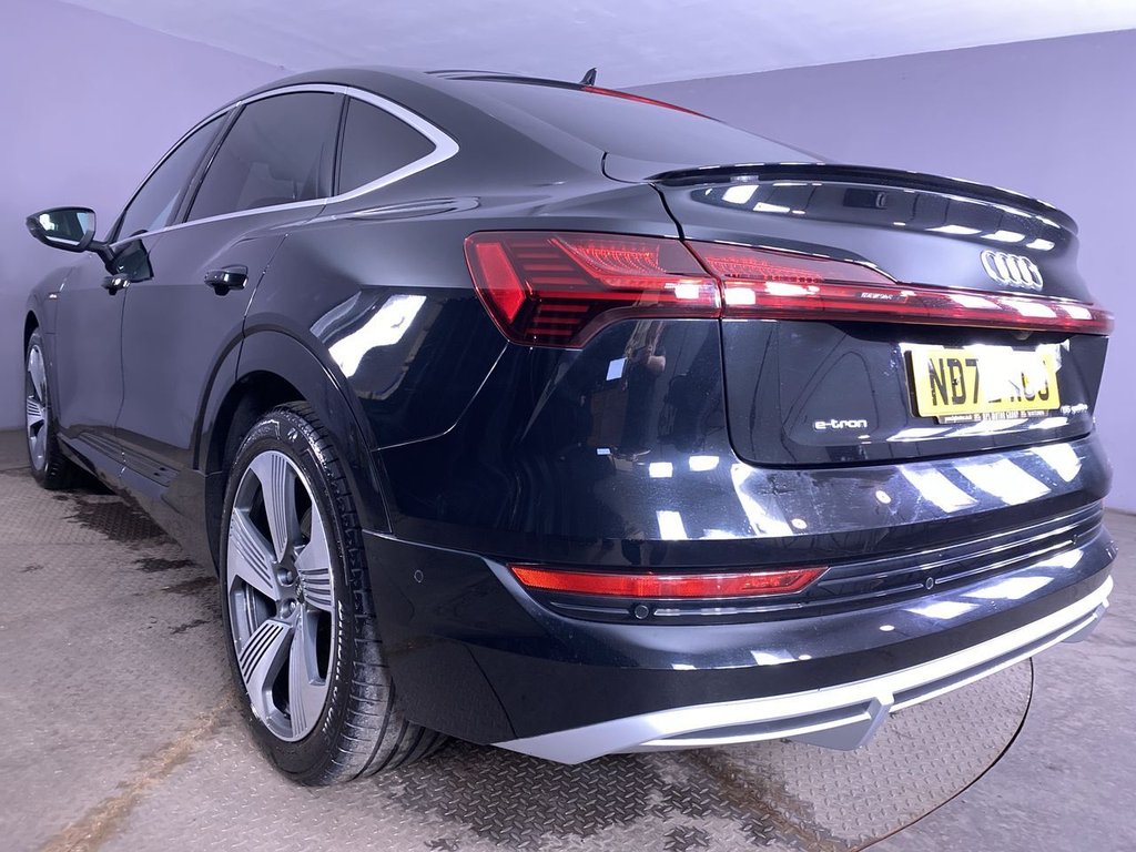 Used Audi e-tron 2023 for sale - 77498809: Photo 21