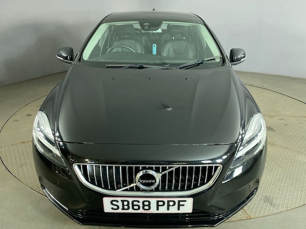 Used Volvo V40 2018 for sale - 75596469: Photo 10